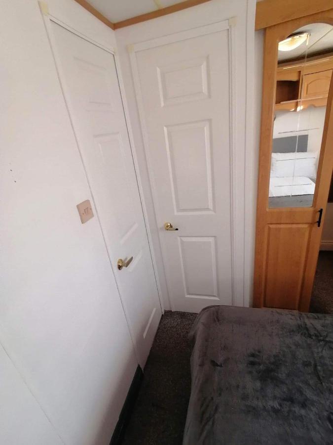 Cornwall Cornwall-Chapmanswell Caravan Holiday Park A30 B&B Bed And Breakfast #41 Launceston Bagian luar foto