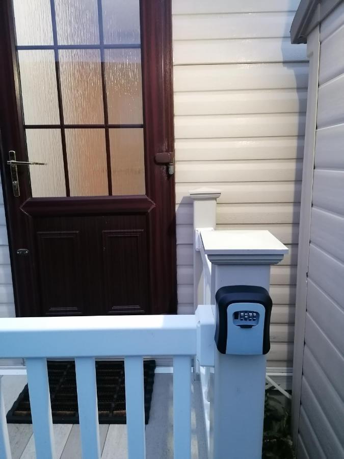 Cornwall Cornwall-Chapmanswell Caravan Holiday Park A30 B&B Bed And Breakfast #41 Launceston Bagian luar foto